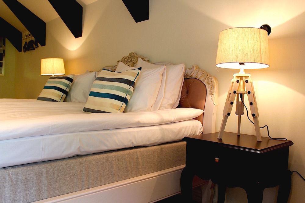 Brook Hotels Arlanda Rosersberg エクステリア 写真
