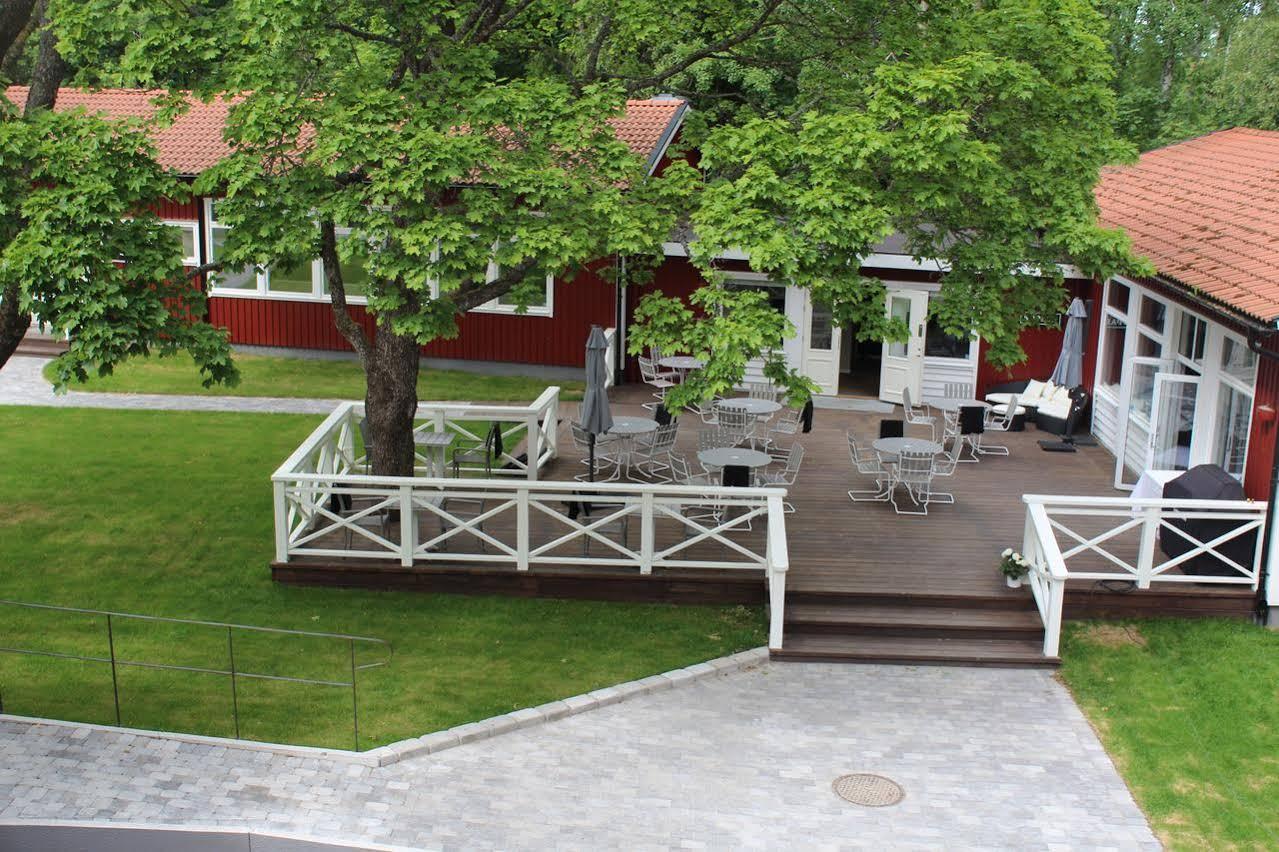 Brook Hotels Arlanda Rosersberg エクステリア 写真