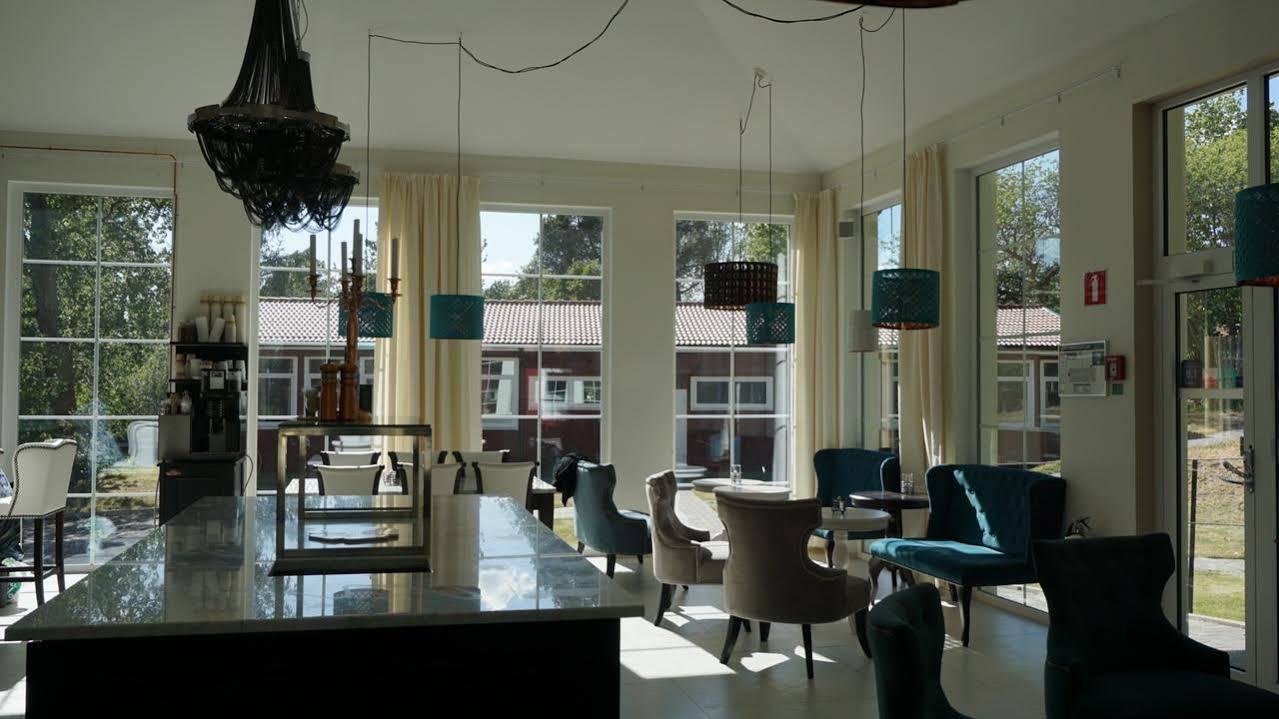 Brook Hotels Arlanda Rosersberg エクステリア 写真