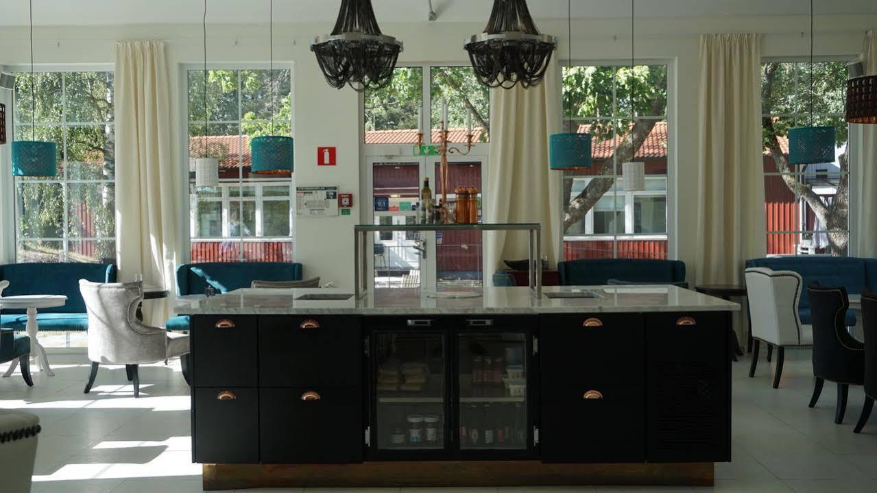 Brook Hotels Arlanda Rosersberg エクステリア 写真