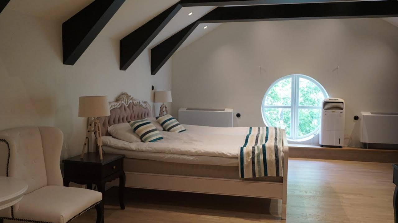 Brook Hotels Arlanda Rosersberg エクステリア 写真
