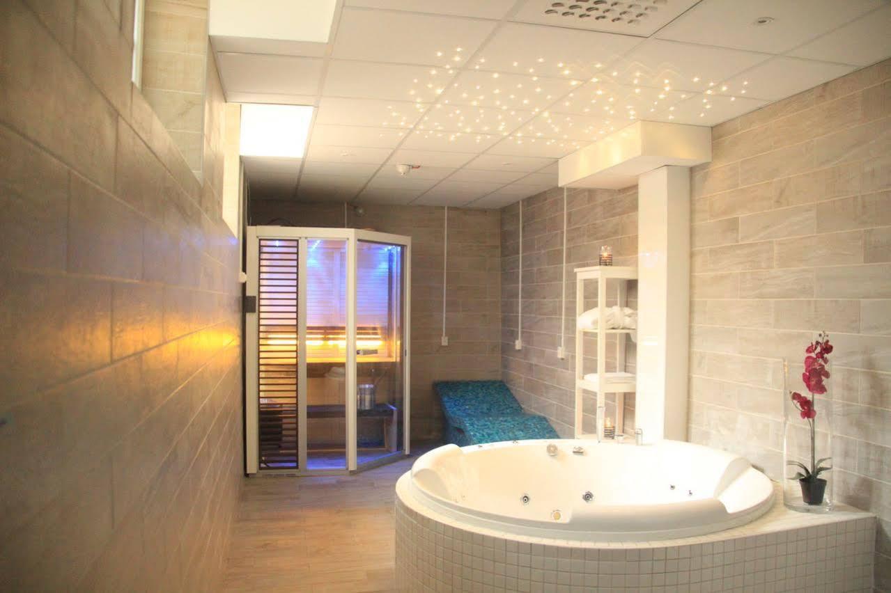 Brook Hotels Arlanda Rosersberg エクステリア 写真